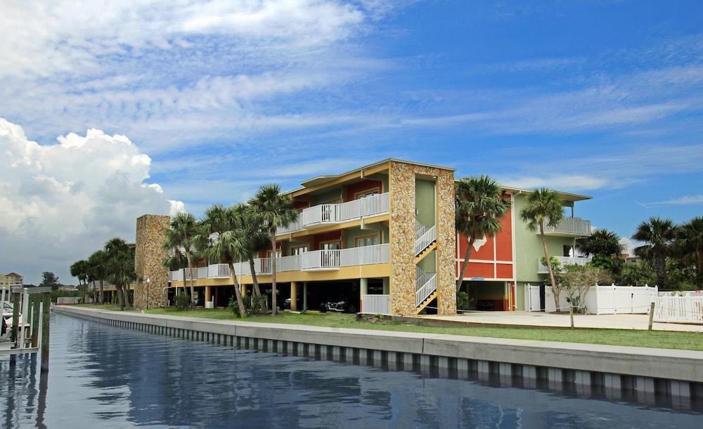Resort The Fold Indian Shores Clearwater Beach