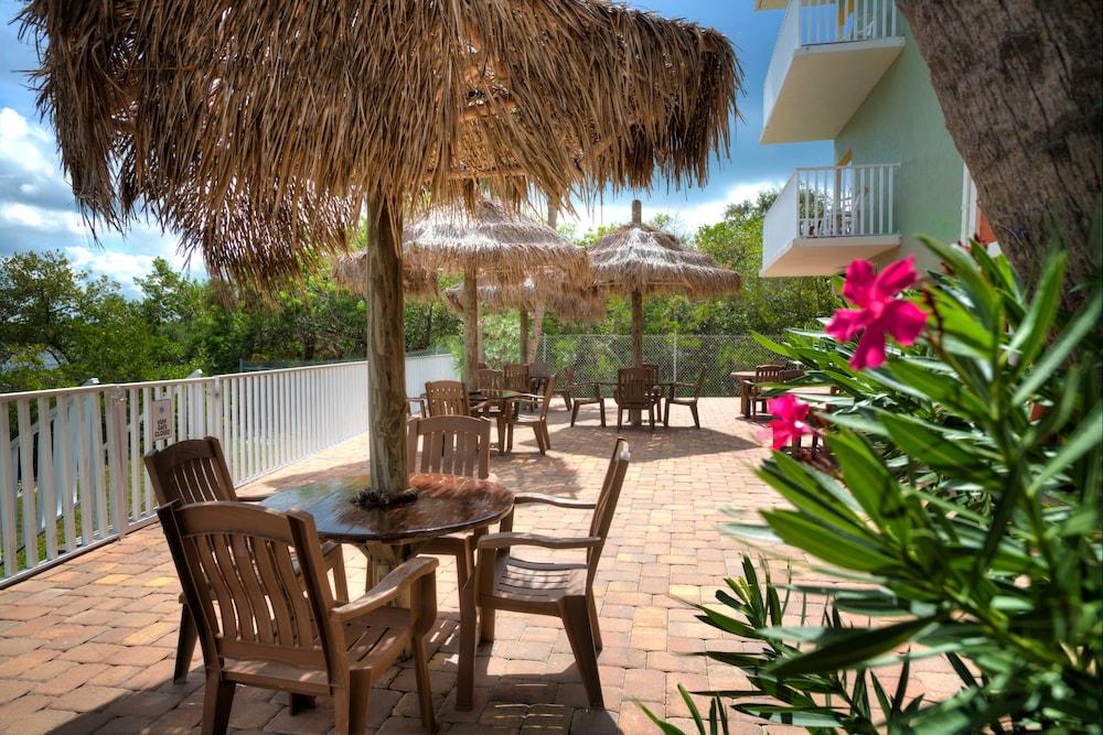 The Fold Indian Shores Resort 3*