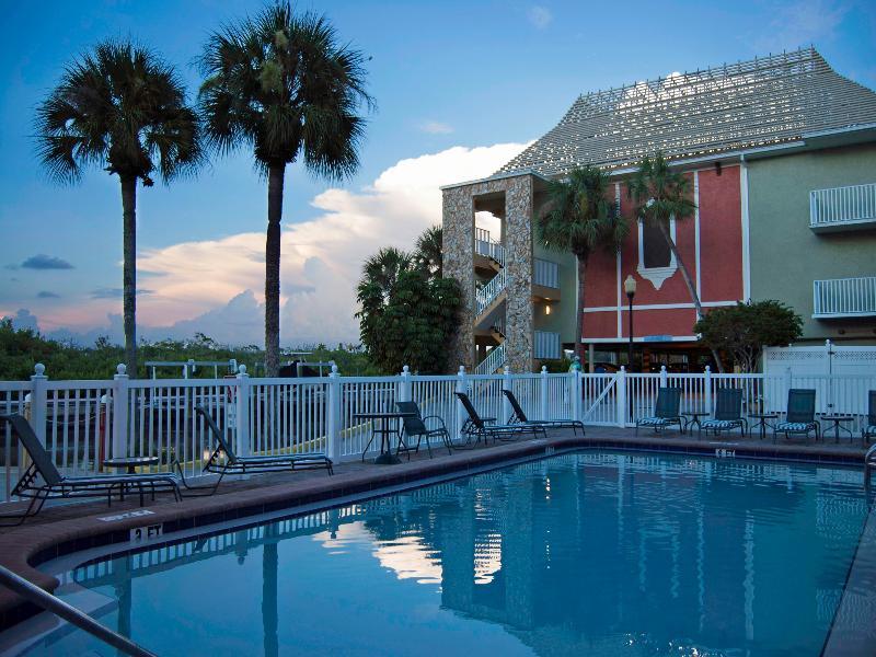 The Fold Indian Shores Resort 3*